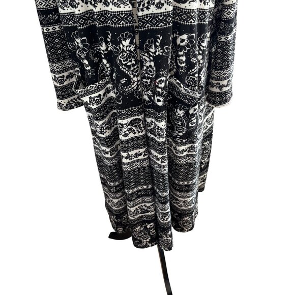 LuLaRoe Sarah Open Front Long Duster Sz Large Black & White Floral Front Pockets - Picture 8 of 11